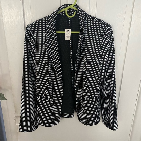 Express Black & White Blazer - Picture 2 of 7